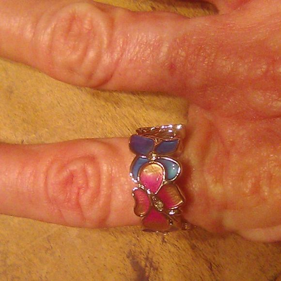 Butterfly CZ pink & blue ring - Picture 4 of 5